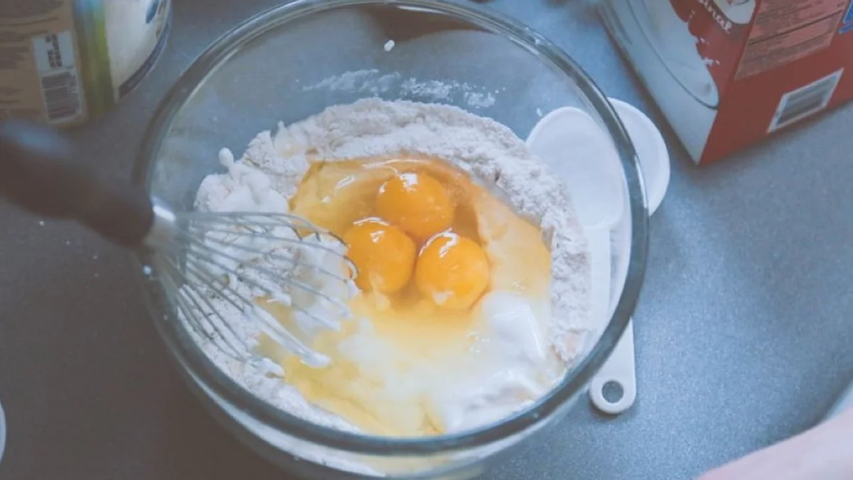 Como preparar uma massa de panqueca leve para refeições nutritivas e macias